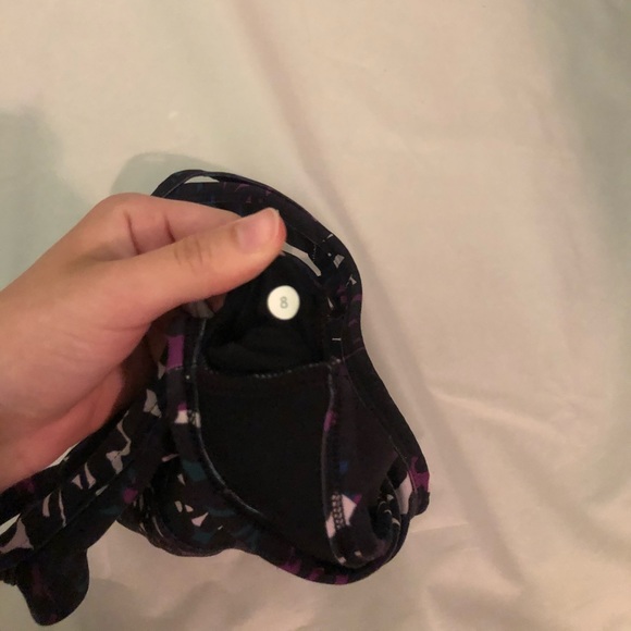 Lululemon strappy sports Bra - Picture 3 of 3